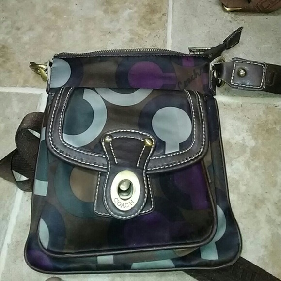 Purses - Picture 2 of 6